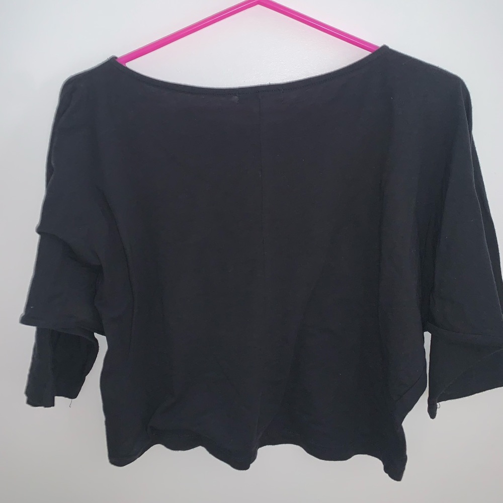[S]👚NWOT - F21 tee - Picture 2 of 5